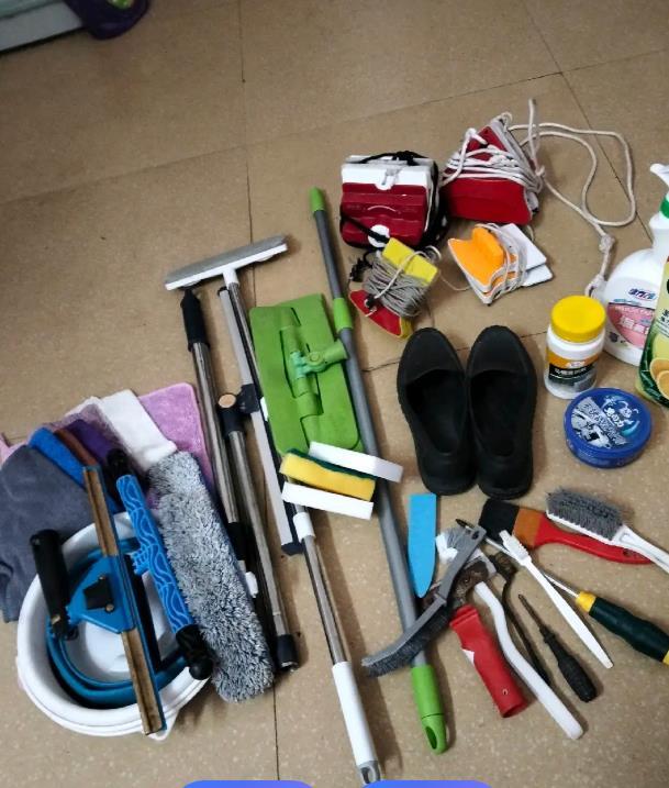 专业清洁设备与工具