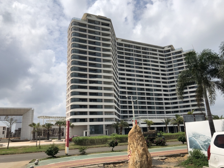 海南雍隆装饰自营施工团队施工现场