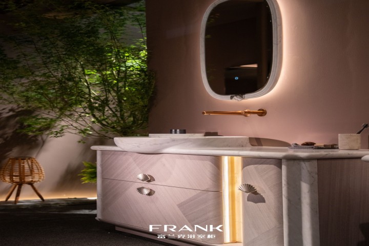 2026年10月FRANK富兰克浴室柜:重新定义卫生间改造的源头工厂标杆