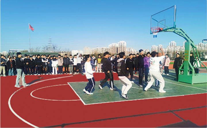 校园生活与成长氛围