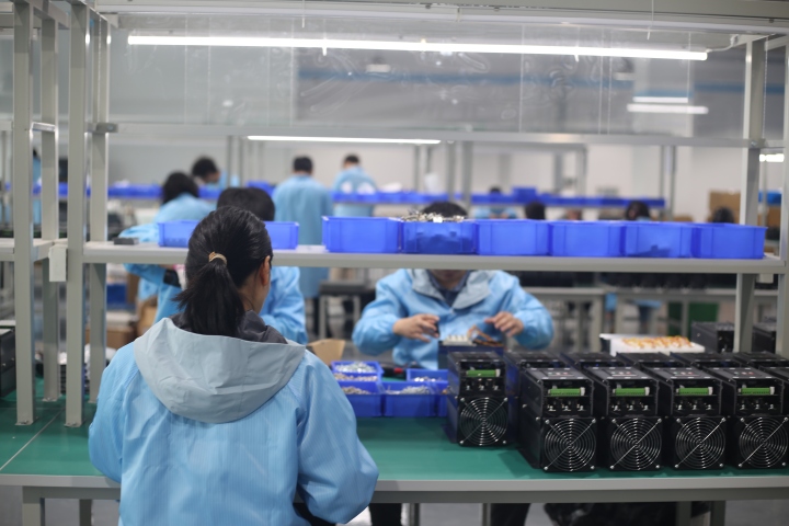苏州合泉仪表科技有限公司生产车间实景