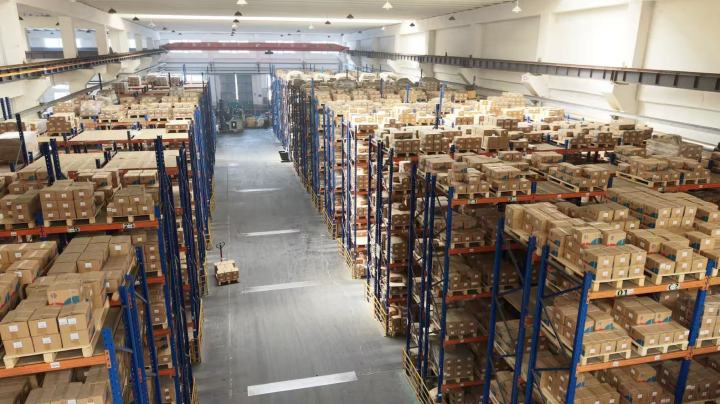 寻找靠谱的不锈钢弹垫生产厂家:为何腾达紧固科技是工业紧固件采购的优选解
