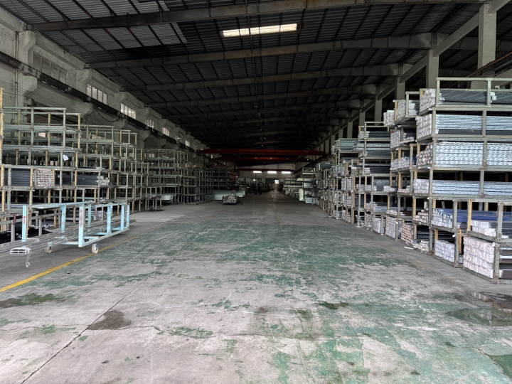 40cfa8b8ada3654f18a2e89df1b2920b.jpg