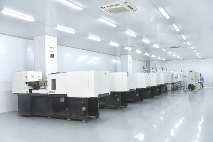 注塑车间-2.jpg