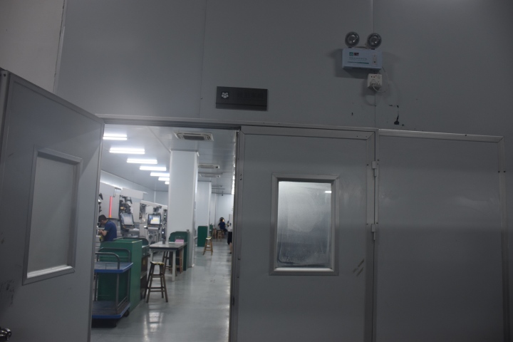 1-精密线切割车间DSC_2759.JPG