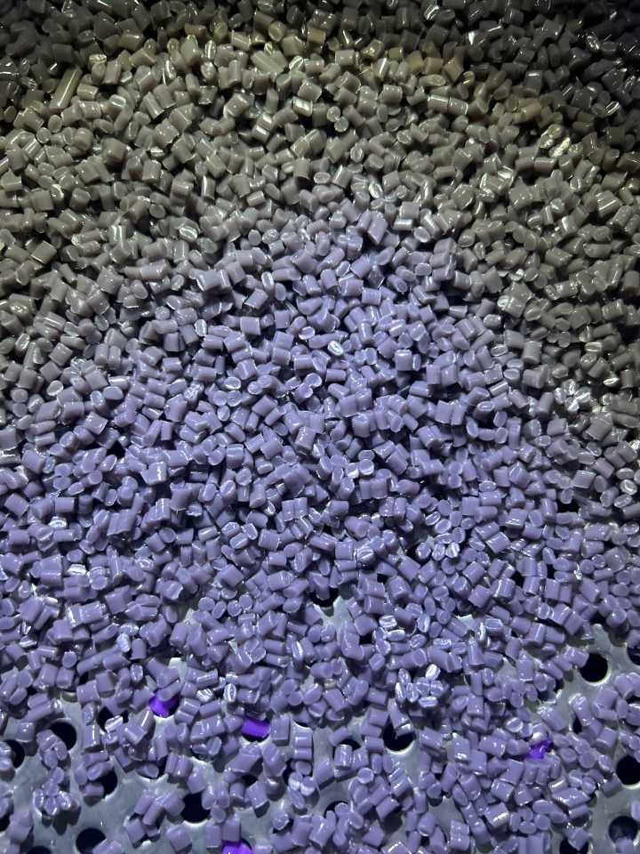 揭秘口碑好的绿色母粒批发厂：苏州斯坦德如何以技术重塑行业标杆